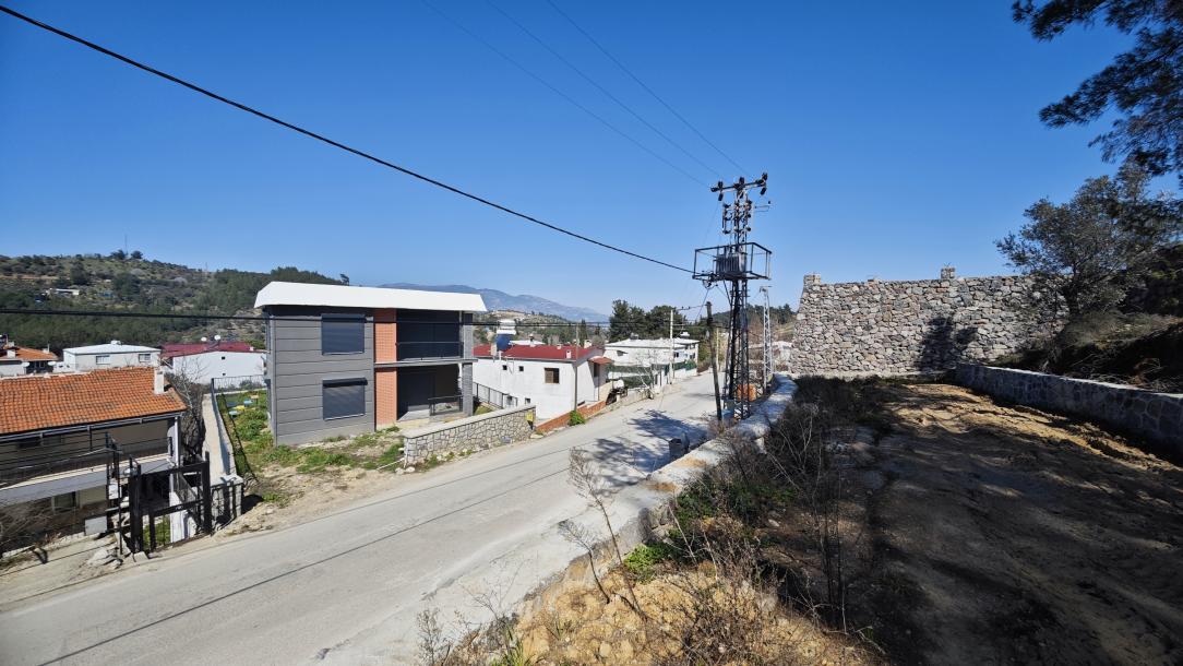 İZMİR KEMALPAŞA AŞAĞIKIZILCA'DA ANA YOLA SIFIR 2.800 m² YATIRIMLIK ARAZİ!-6