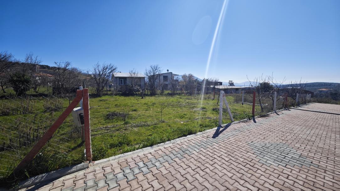 iZMiR KEMALPASA VISNELi KÖYÜ'NDE 300m² KÖY iÇi iMARLI ARSA!-5
