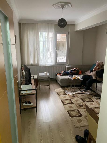 Gaziemir Meydanda Satılık 1+1 Yüksek Giriş daire-1