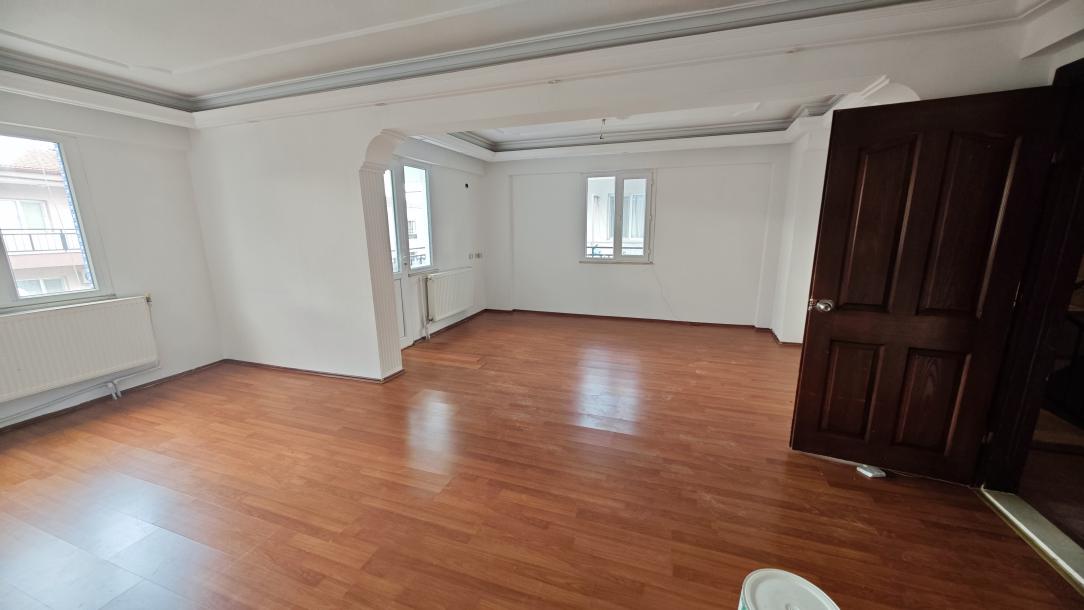 Kemalpaşa Sekiz Eylül Mahallesinde Kiralık 2+1 Daire-2